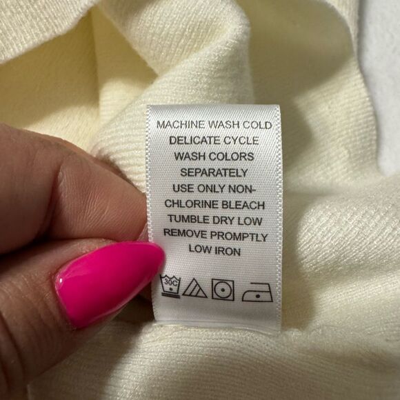 Jessica London Cream Long-Sleeve Top with Lace Cuffs Size 18/20 - Picture 7 of 8